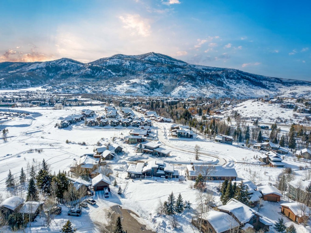 1455 Storm Peak LANE