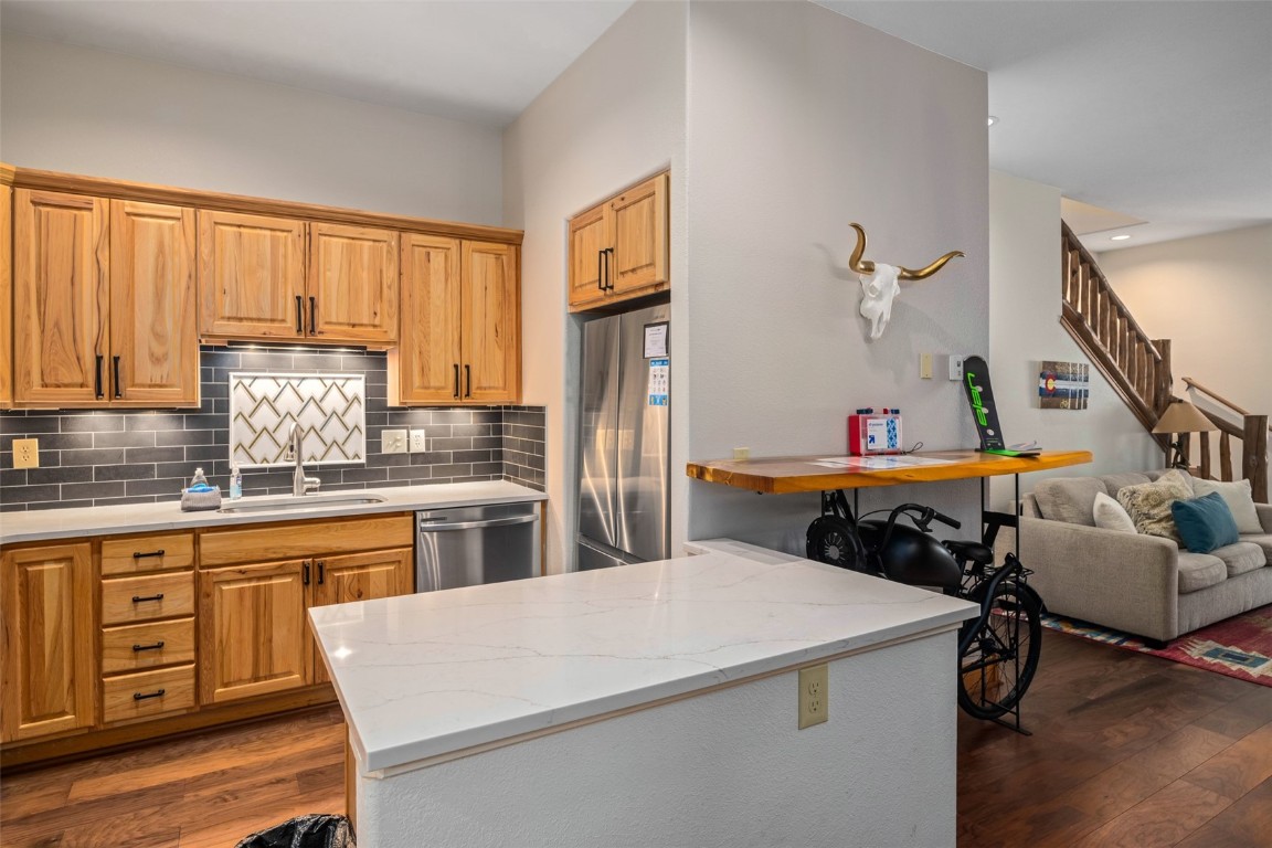 3448 Spring Valley DRIVE 10