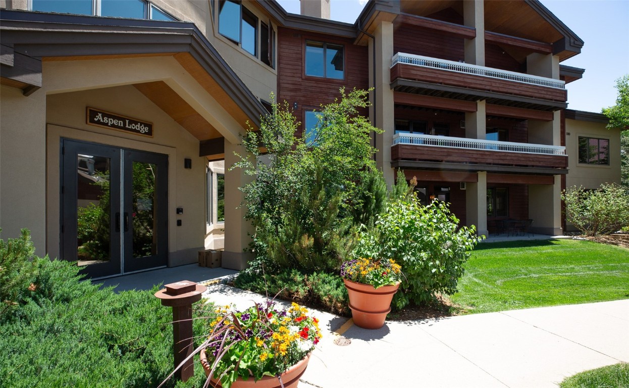 1875 Medicine Springs DRIVE 4107