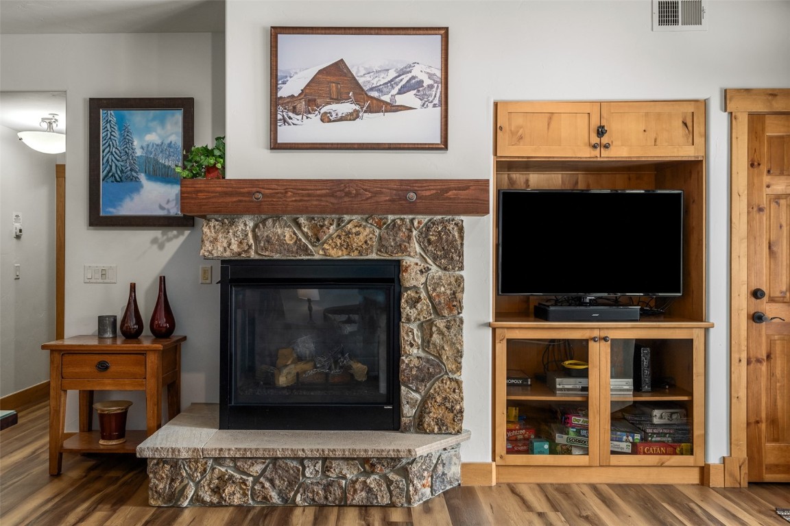 1875 Medicine Springs DRIVE 4107