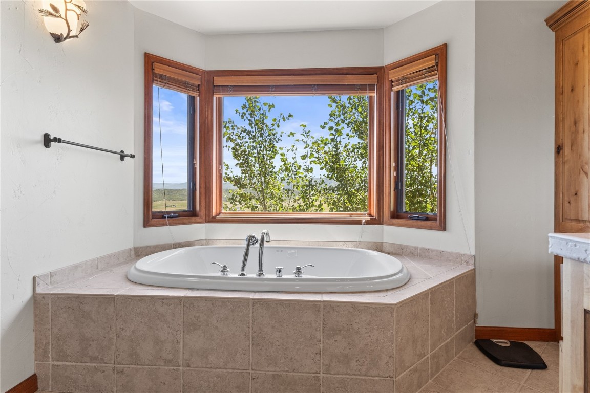 28105 Columbine Ridge