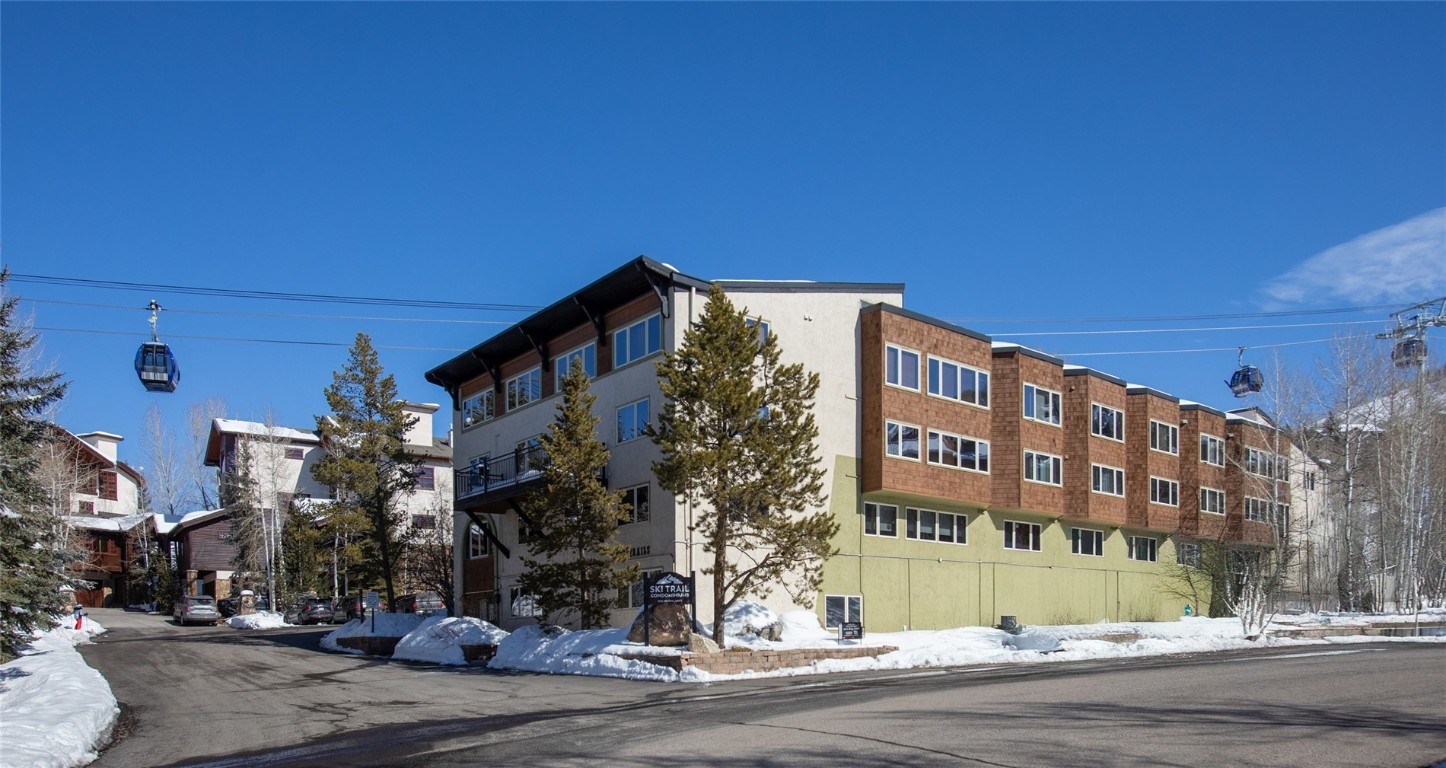 2320 Ski Trail LANE 206