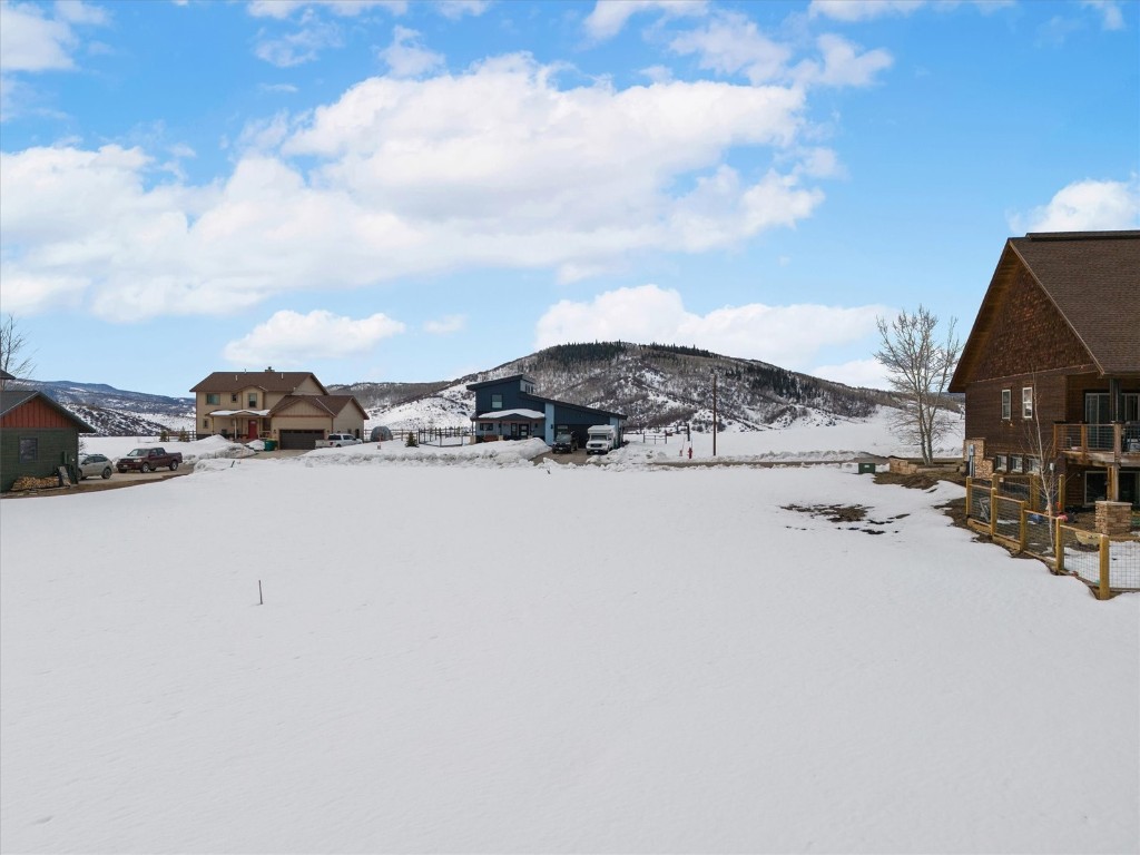 108 Oak Ridge CIRCLE