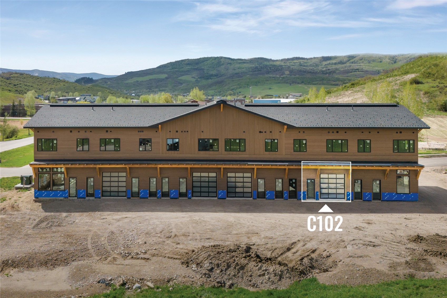 2110 Taxi Way C102
