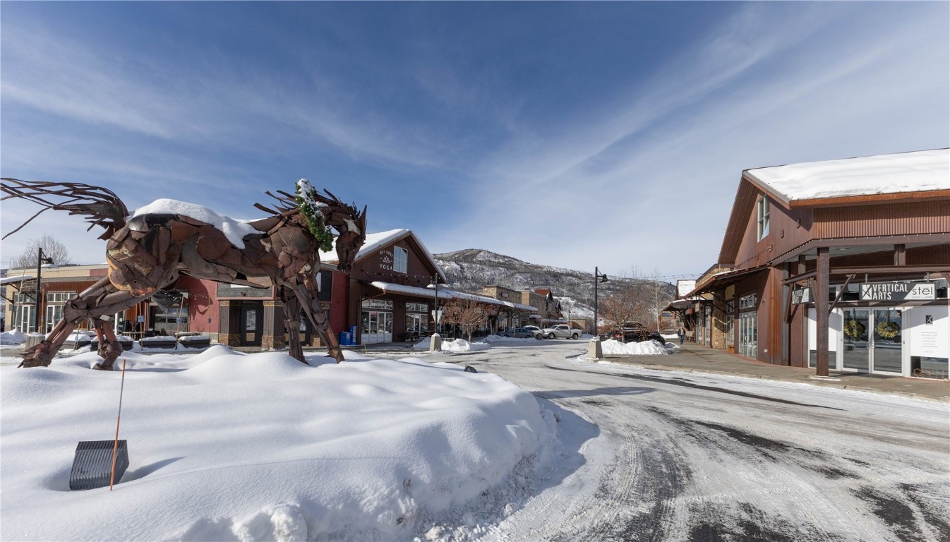 685 Marketplace Plaza C10