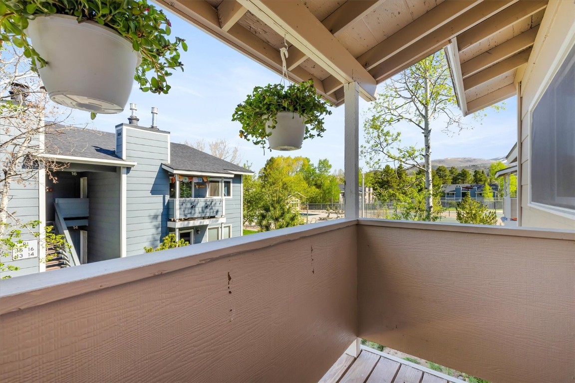 1375 Sparta Plaza 15