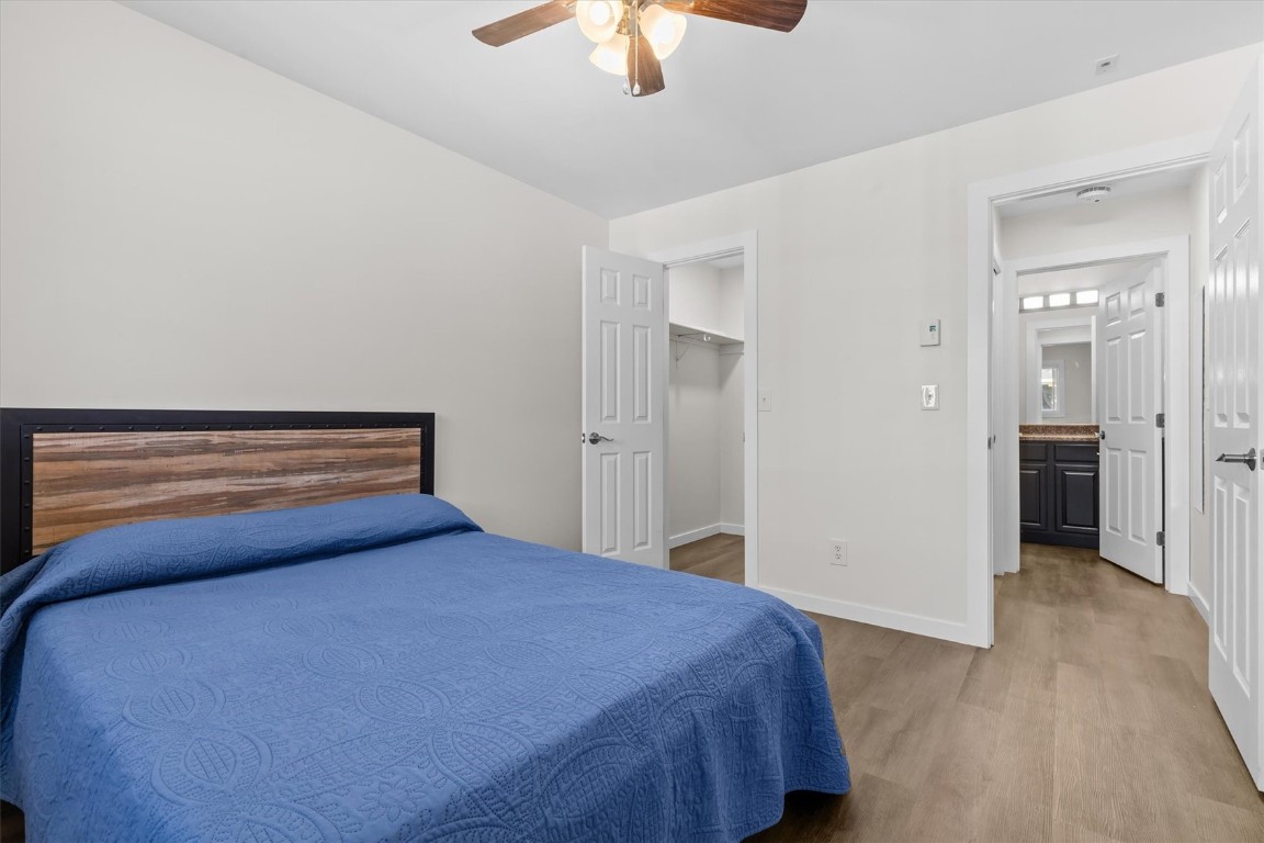 1375 Sparta Plaza 15