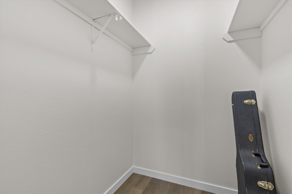 1375 Sparta Plaza 15