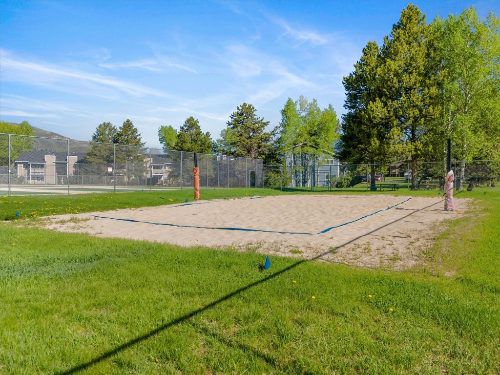 1375 Sparta Plaza 15