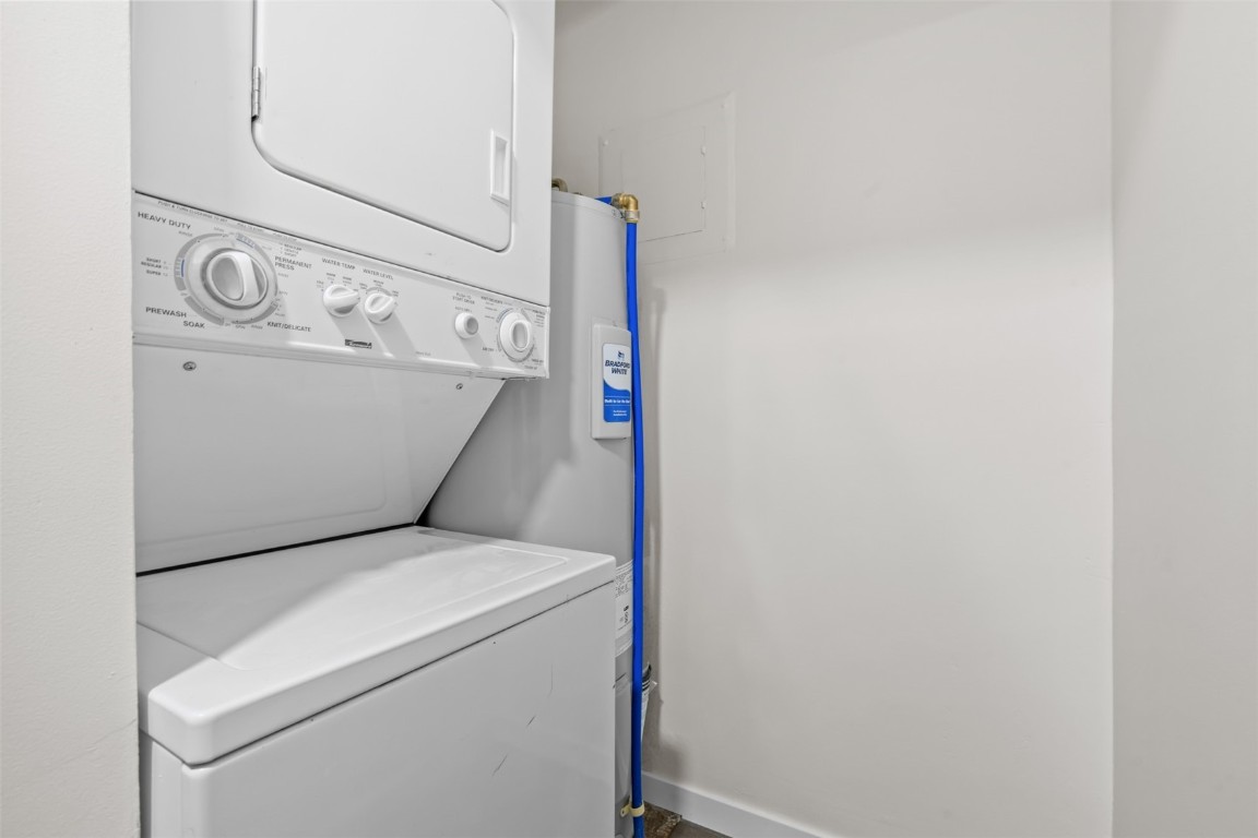 1375 Sparta Plaza 15