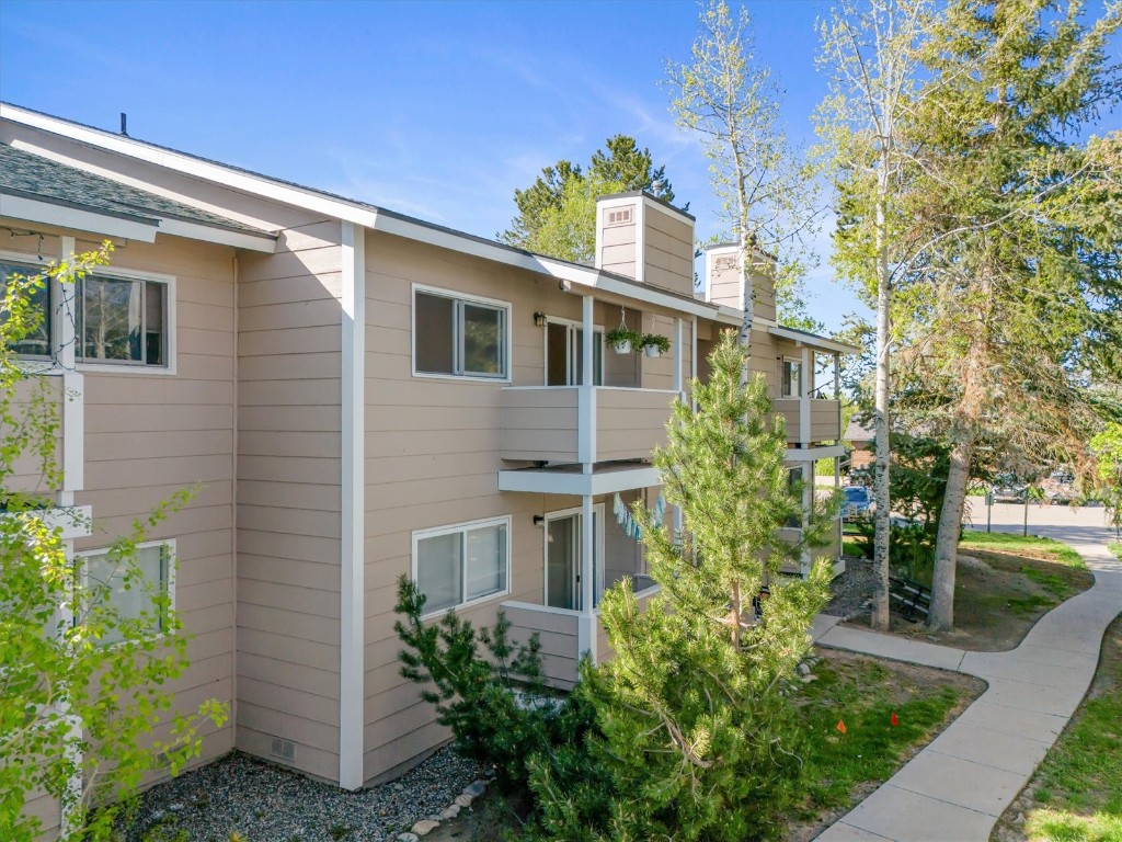 1375 Sparta Plaza 15