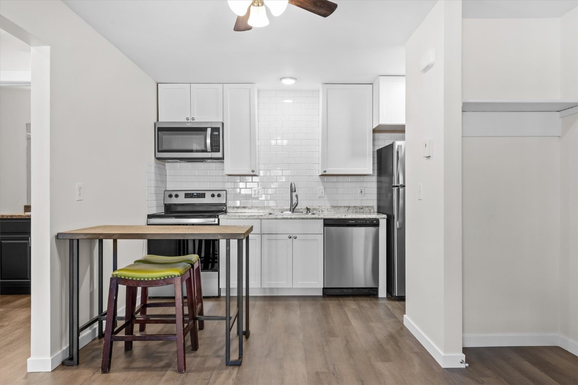 1375 Sparta Plaza 15