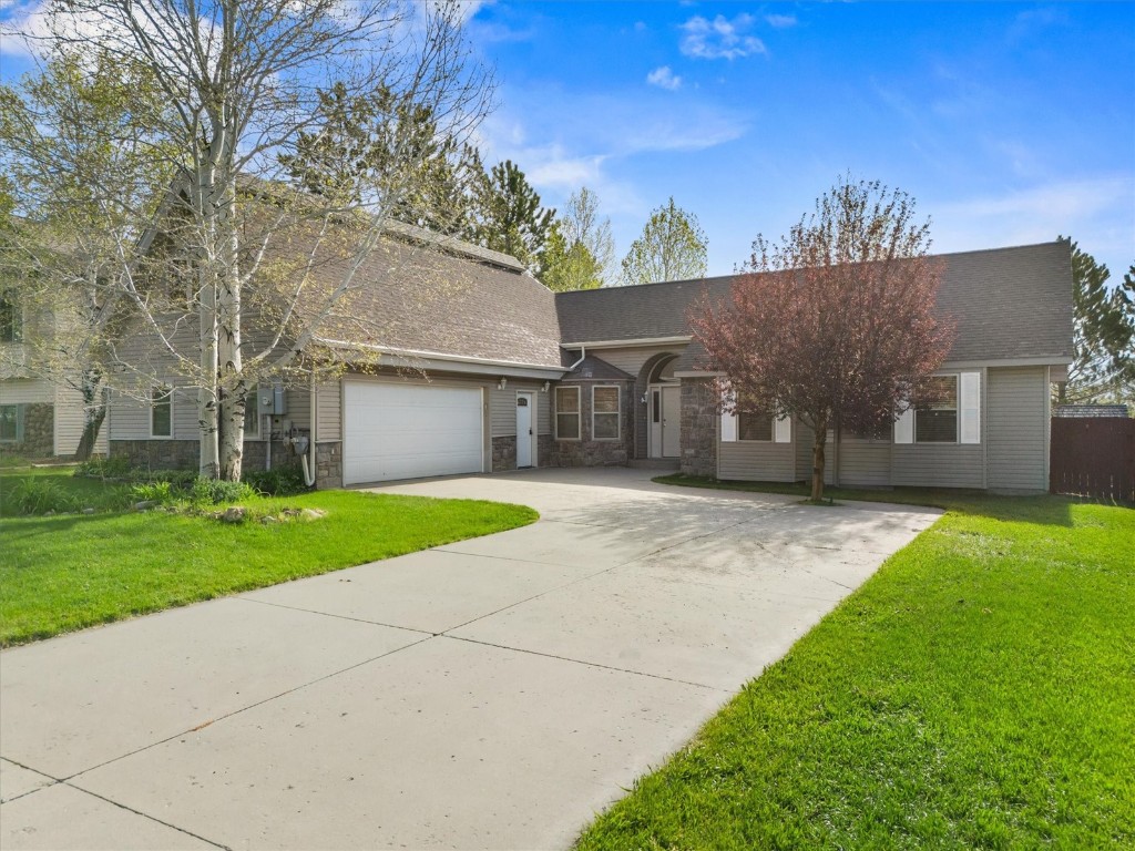 27418 Brandon CIRCLE