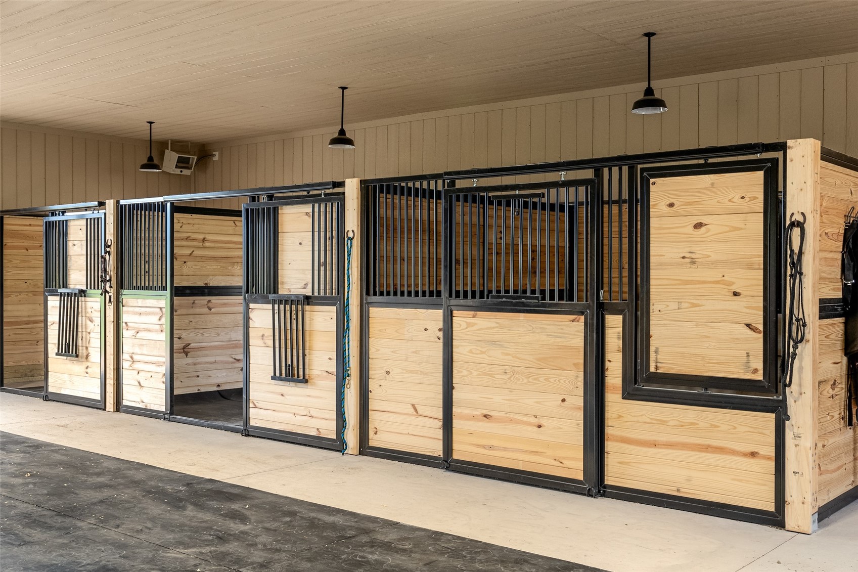 28505 Thorpe Mountain DRIVE