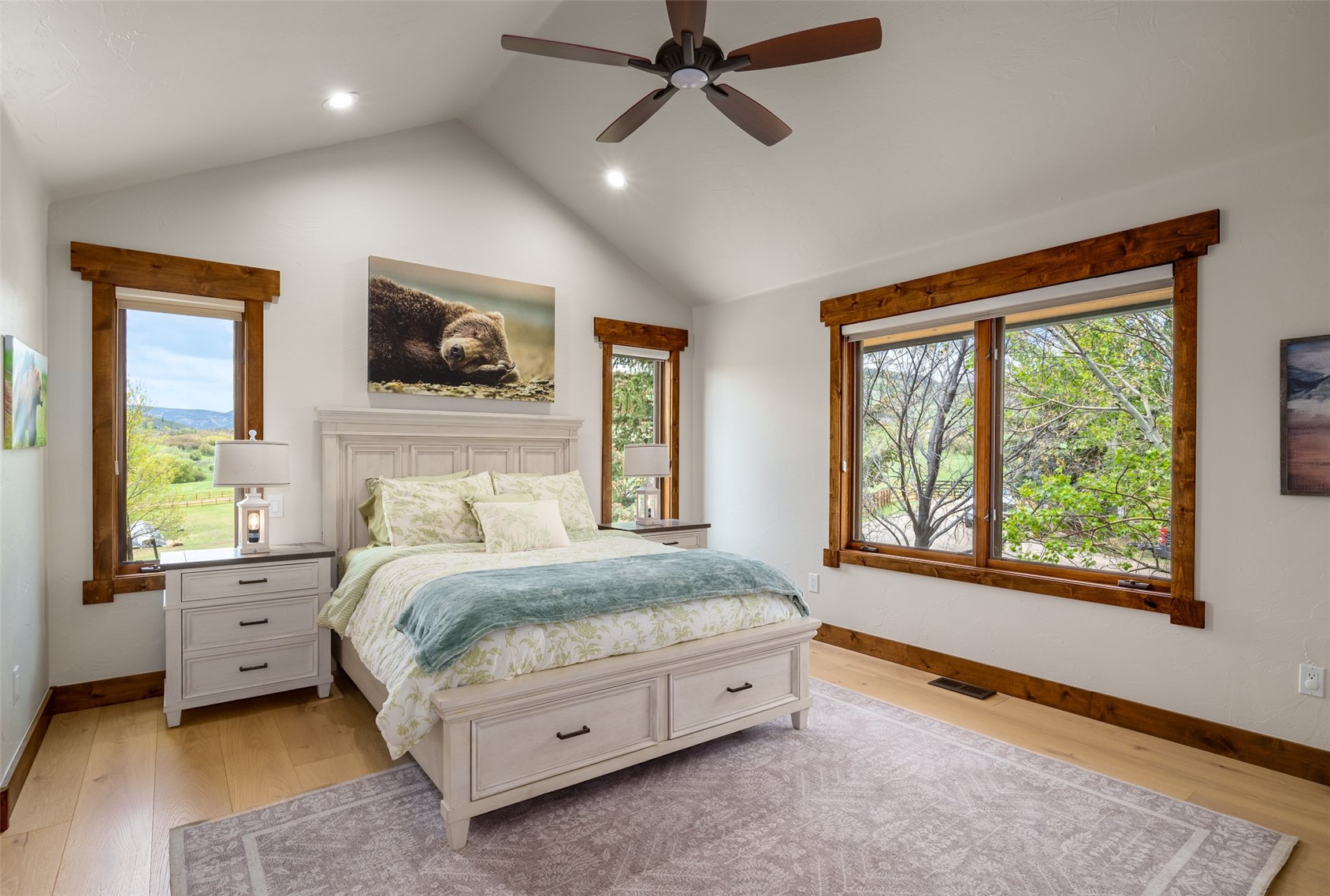 28505 Thorpe Mountain DRIVE