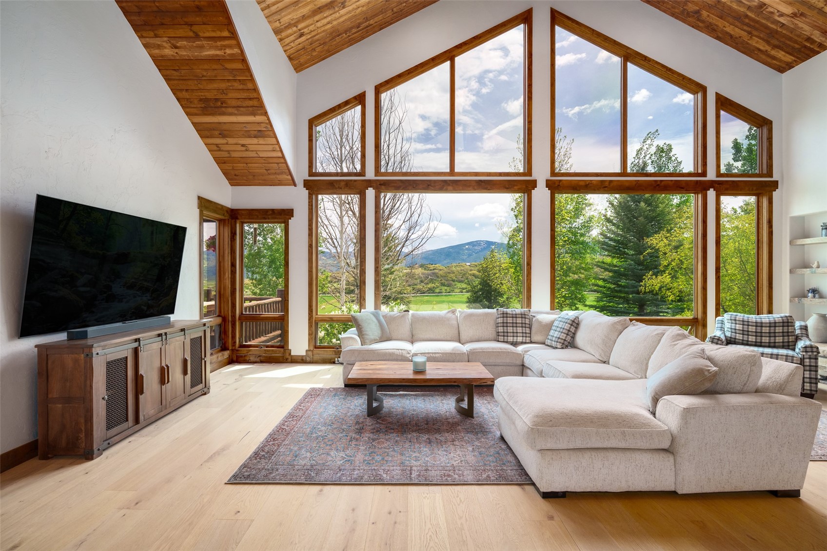 28505 Thorpe Mountain DRIVE