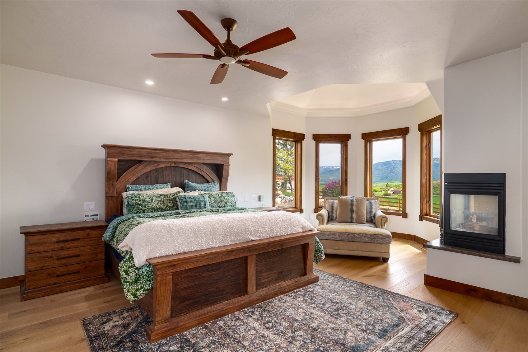 28505 Thorpe Mountain DRIVE