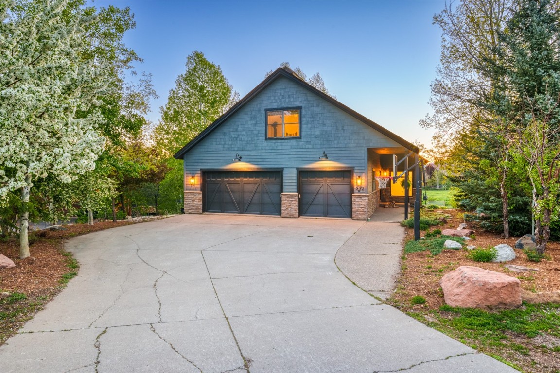 332 Apple DRIVE