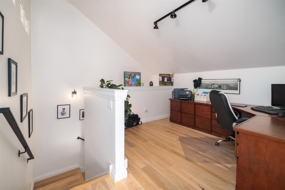 332 Apple DRIVE
