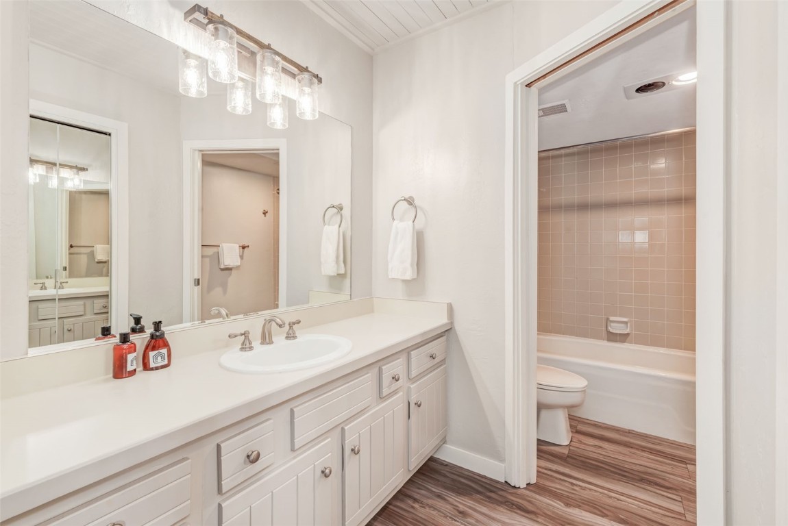 2286 Apres Ski WAY 105