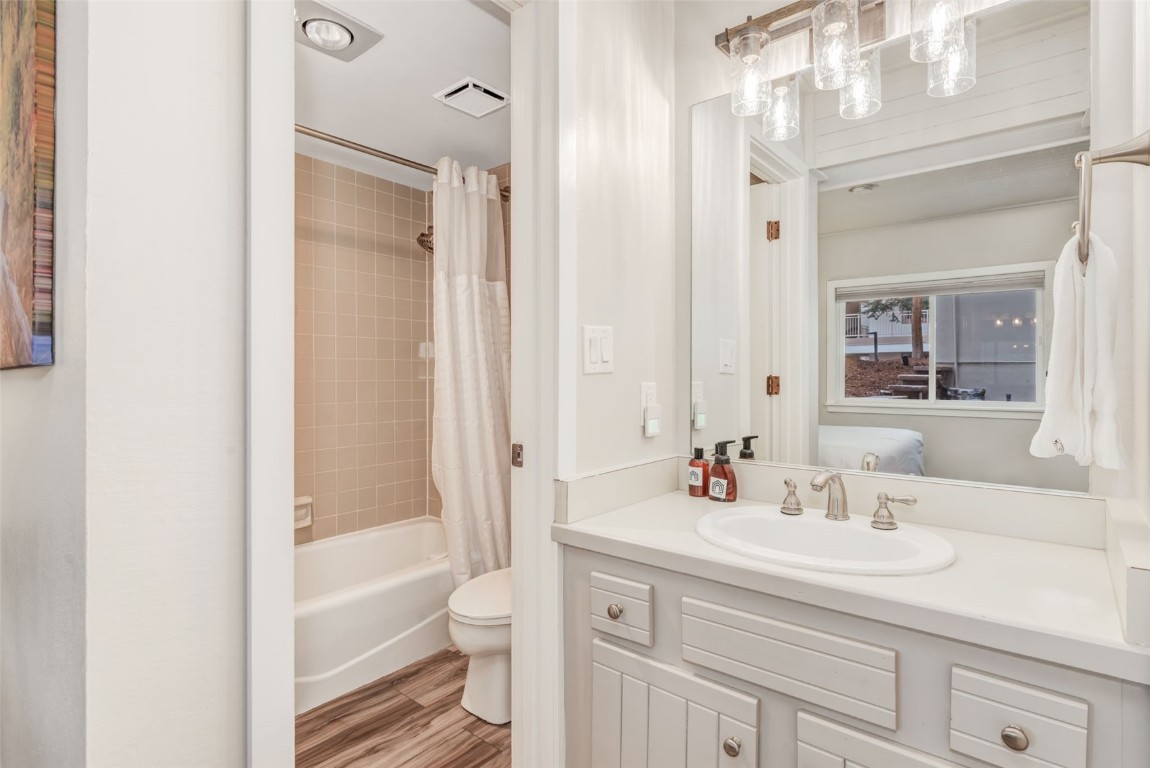 2286 Apres Ski WAY 105