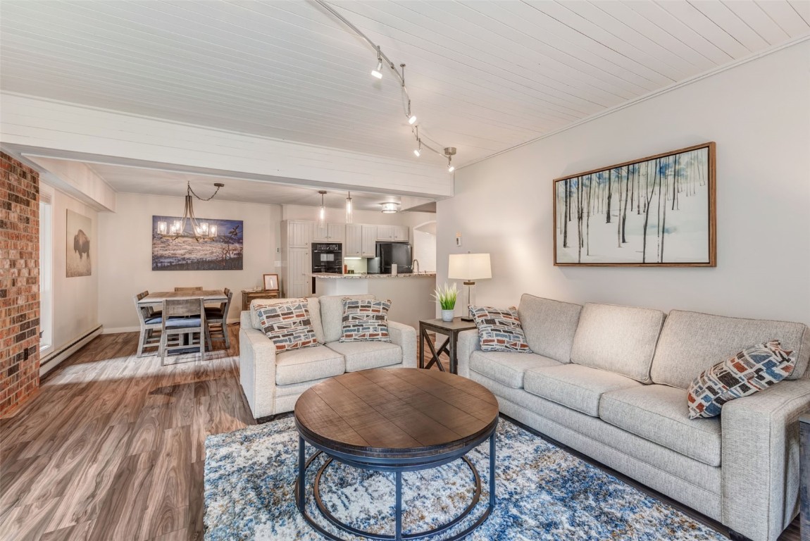 2286 Apres Ski WAY 105