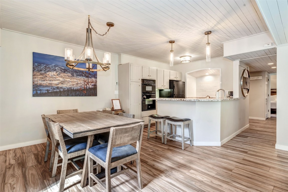 2286 Apres Ski WAY 105