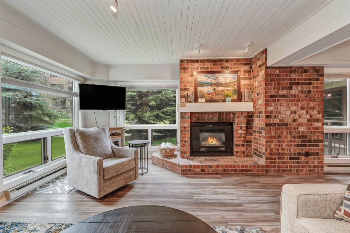 2286 Apres Ski WAY 105