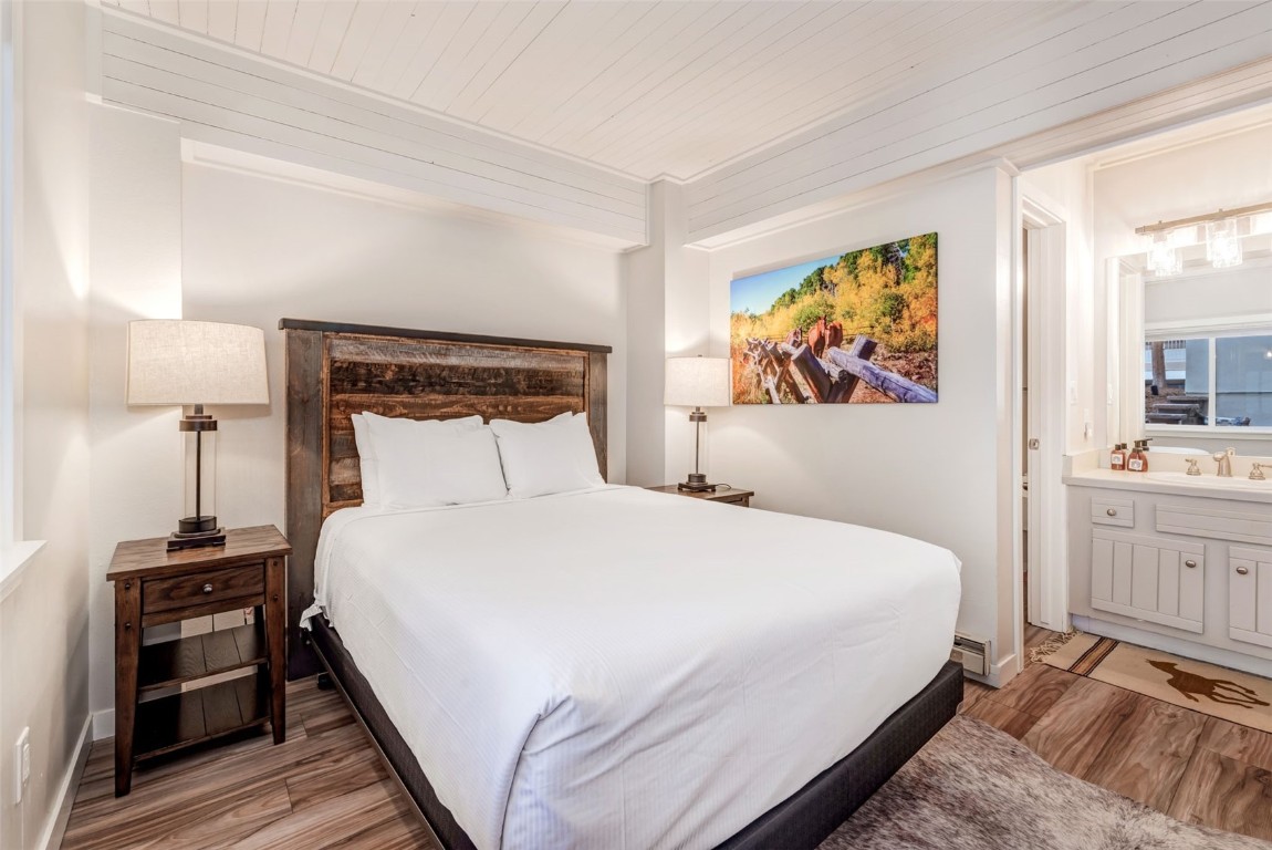 2286 Apres Ski WAY 105