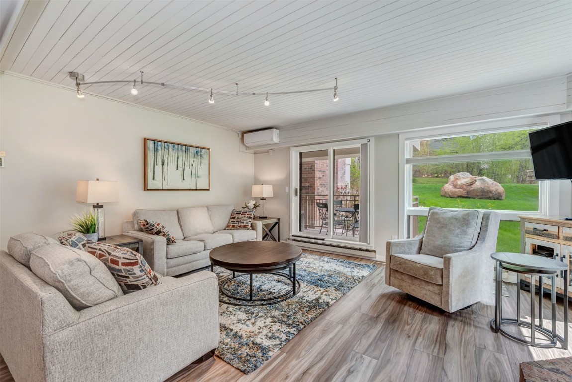 2286 Apres Ski WAY 105