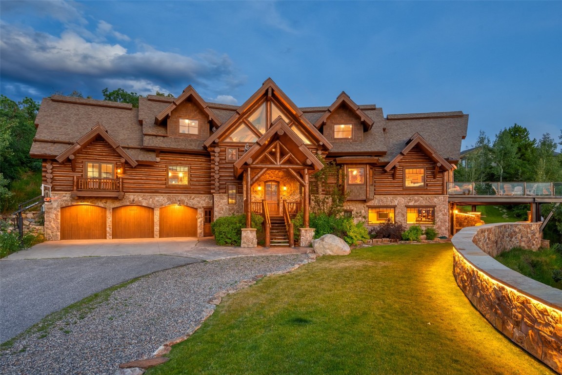 1910 Clubhouse DRIVE
