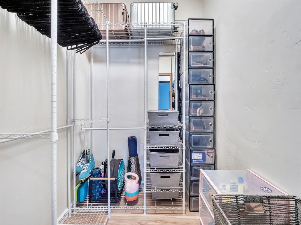 3335 Columbine DRIVE 901