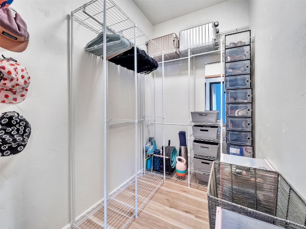 3335 Columbine DRIVE 901