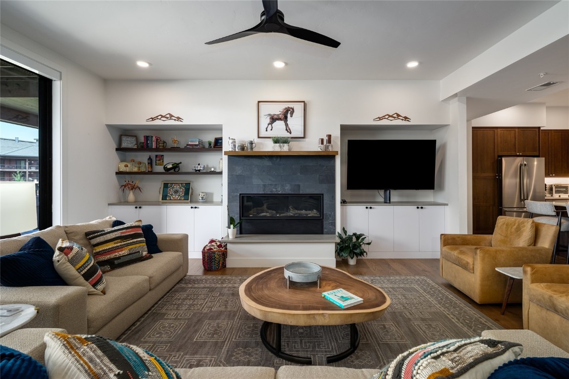 1460 Bangtail WAY 1B