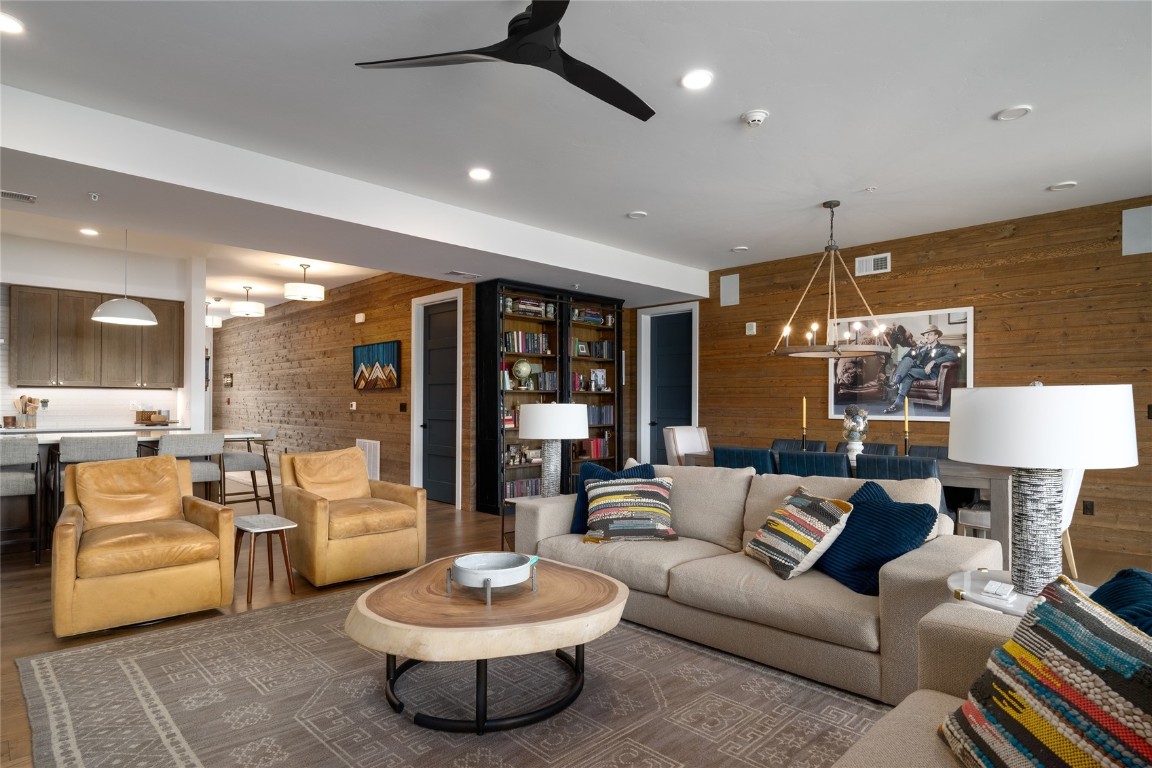 1460 Bangtail WAY 1B