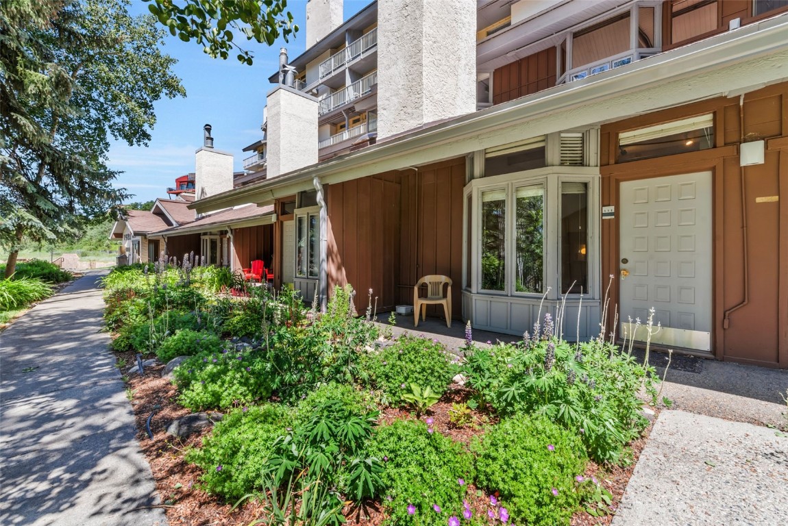 1920 Ski Time Square DRIVE 111