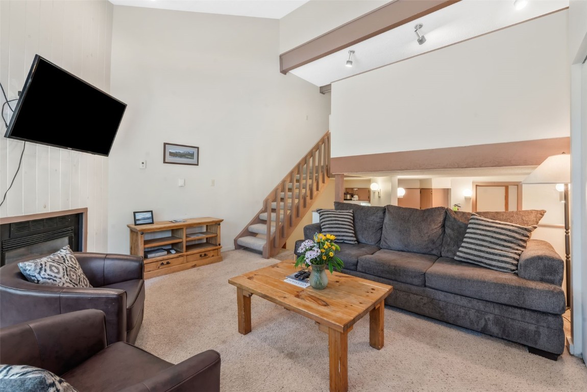 1920 Ski Time Square DRIVE 111