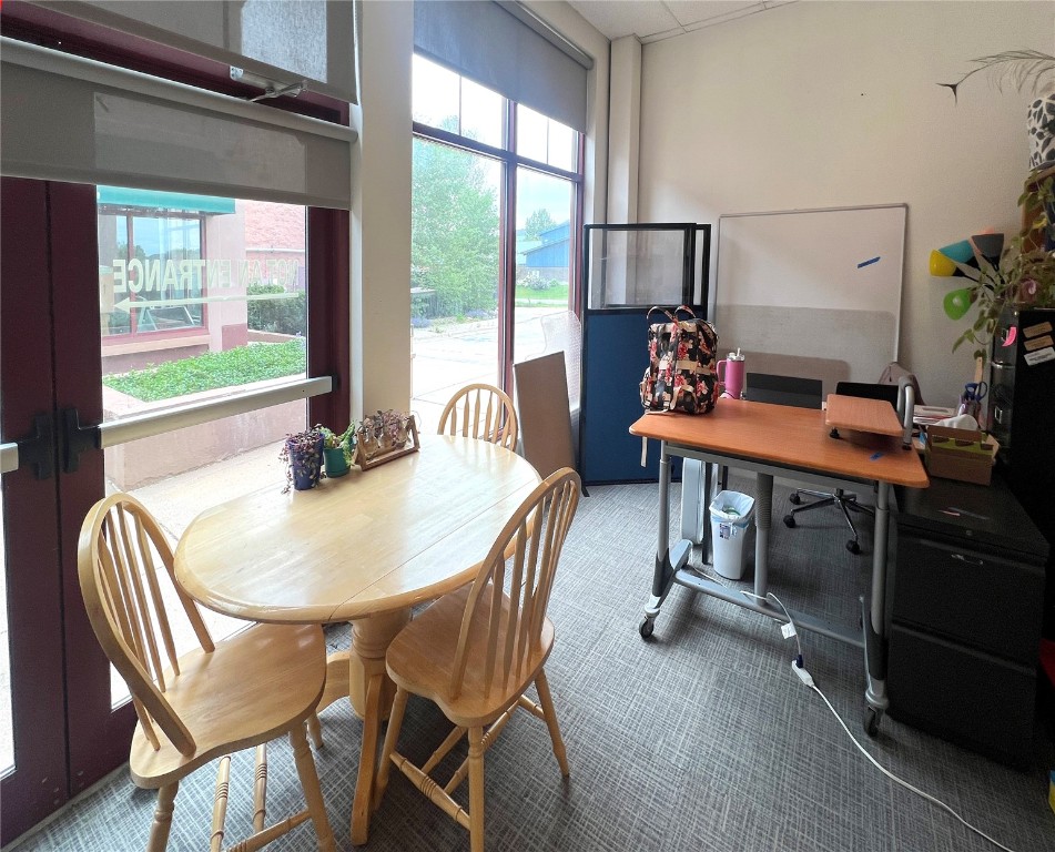 2201 Curve Plaza A105