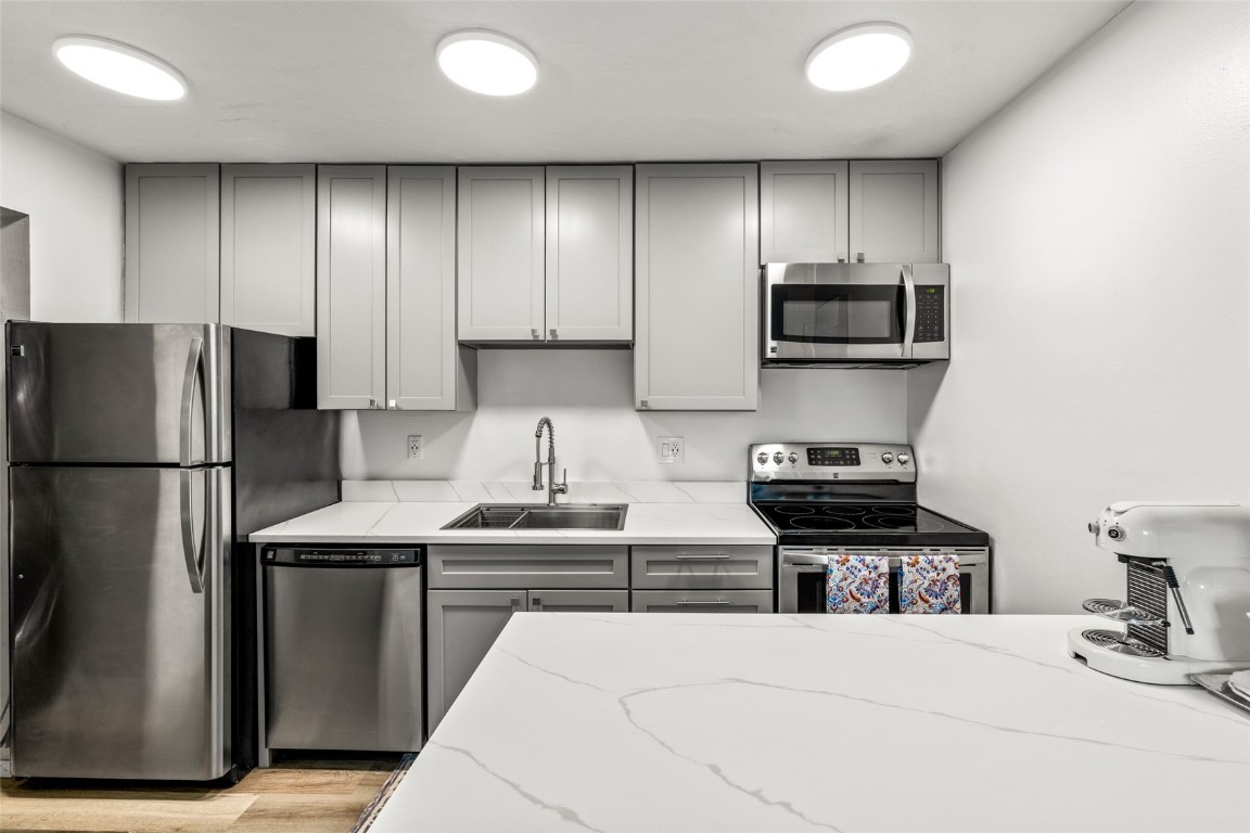 1300 Athens Plaza 2