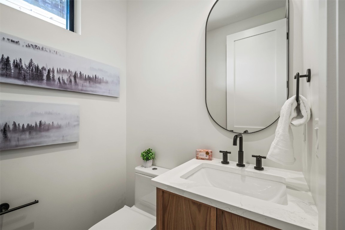 3323 Snowflake CIRCLE