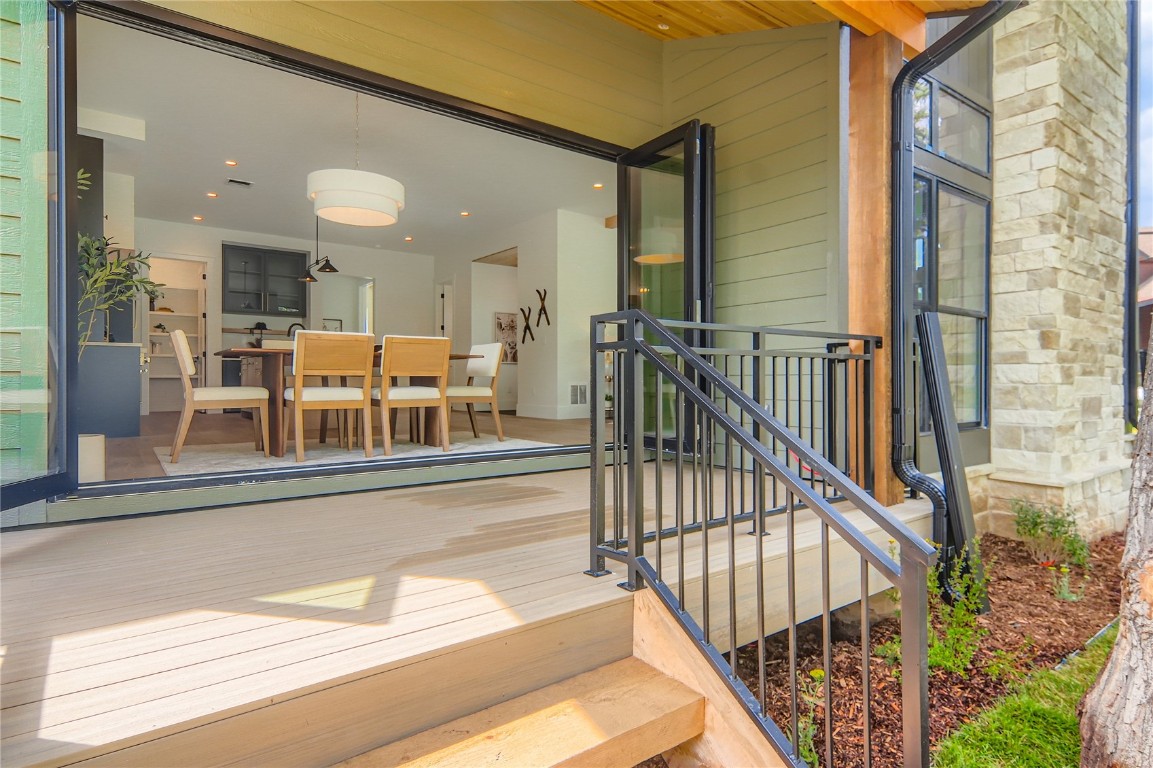 3323 Snowflake CIRCLE