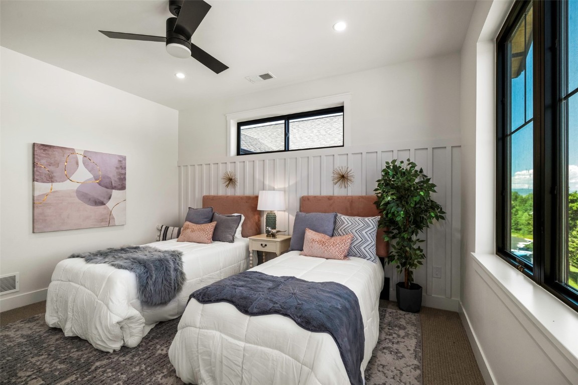 3323 Snowflake CIRCLE