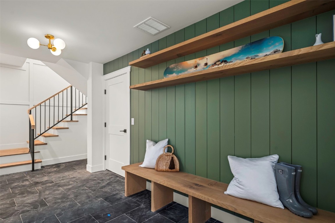 3323 Snowflake CIRCLE