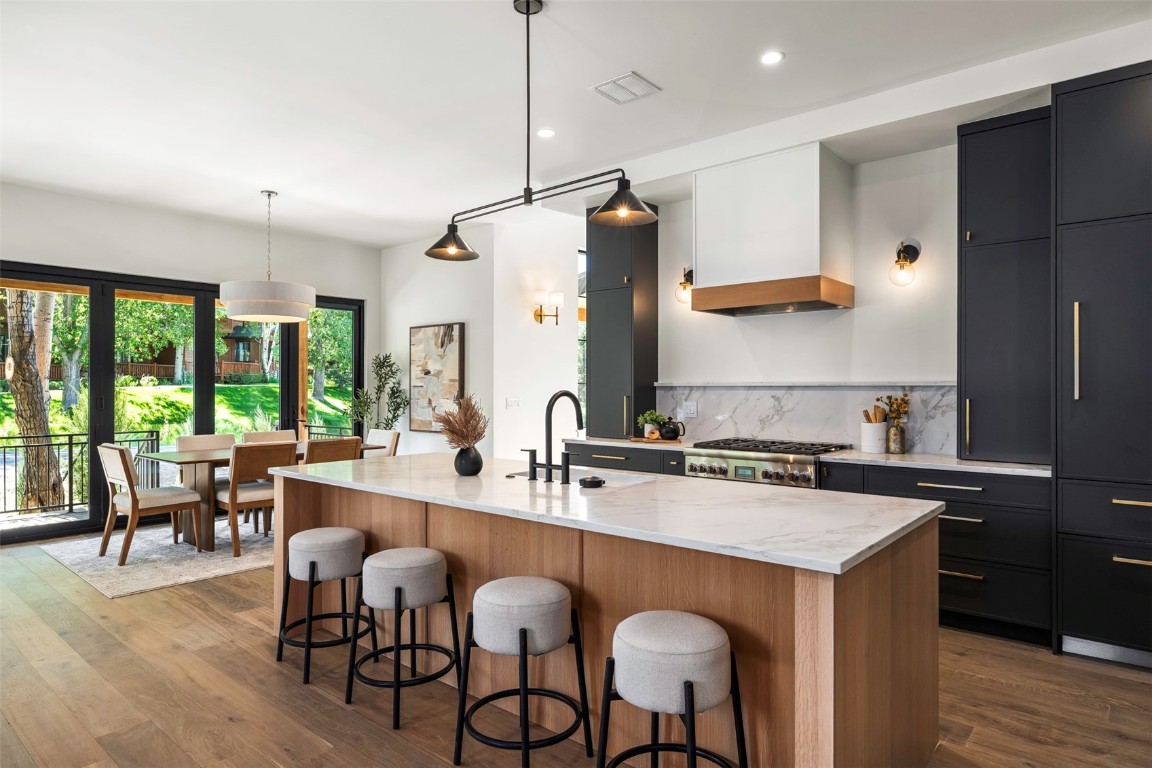 3323 Snowflake CIRCLE