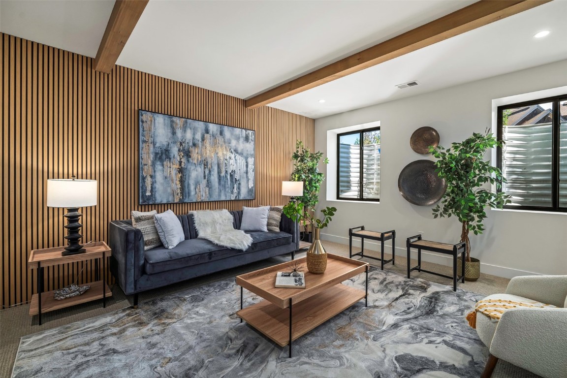 3323 Snowflake CIRCLE