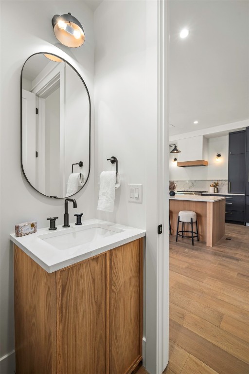 3323 Snowflake CIRCLE