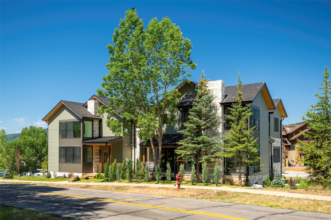 3323 Snowflake CIRCLE