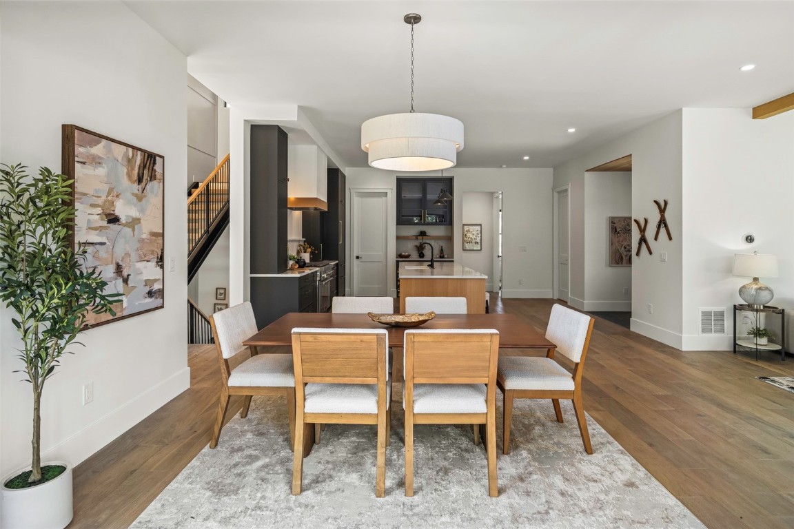 3323 Snowflake CIRCLE