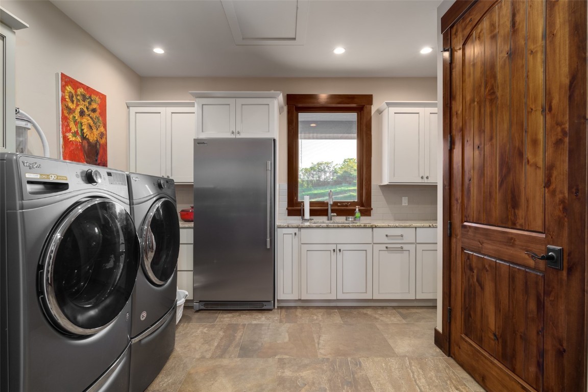 28100 Columbine Ridge