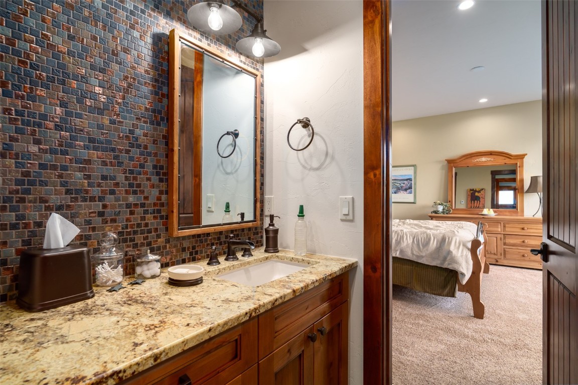 28100 Columbine Ridge